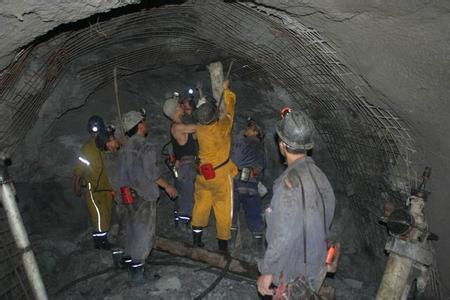 永城工程爆破中的危险因素分析以及应对工程爆破危险的措施